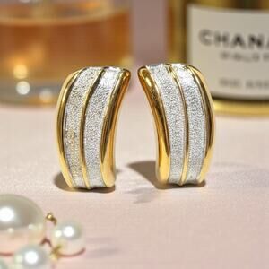 Silver & Gold Sculpted Clip-On Earrings – Vintage-Inspired Two-Tone Glam (1.5")